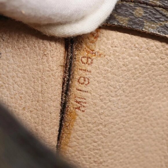 LOUIS VUITTON Monogram Sac Plat Hand Bag - Picture 13 of 14